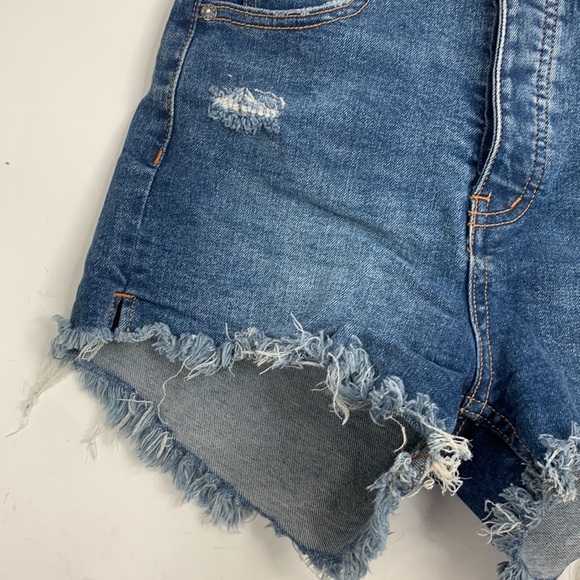 We the Free Denim Jean Shorts Size 25 Free People Distressed Raw Hem pockets - Picture 6 of 14